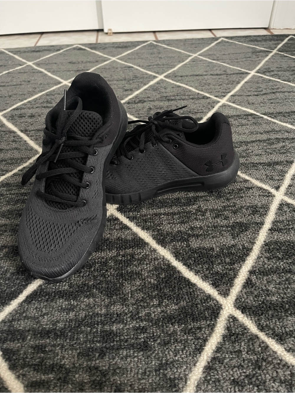 Under Armour Black Men's Lightweight Training Sneakers